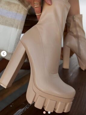 Women's Chunky Platform Ankle Boots in Beige